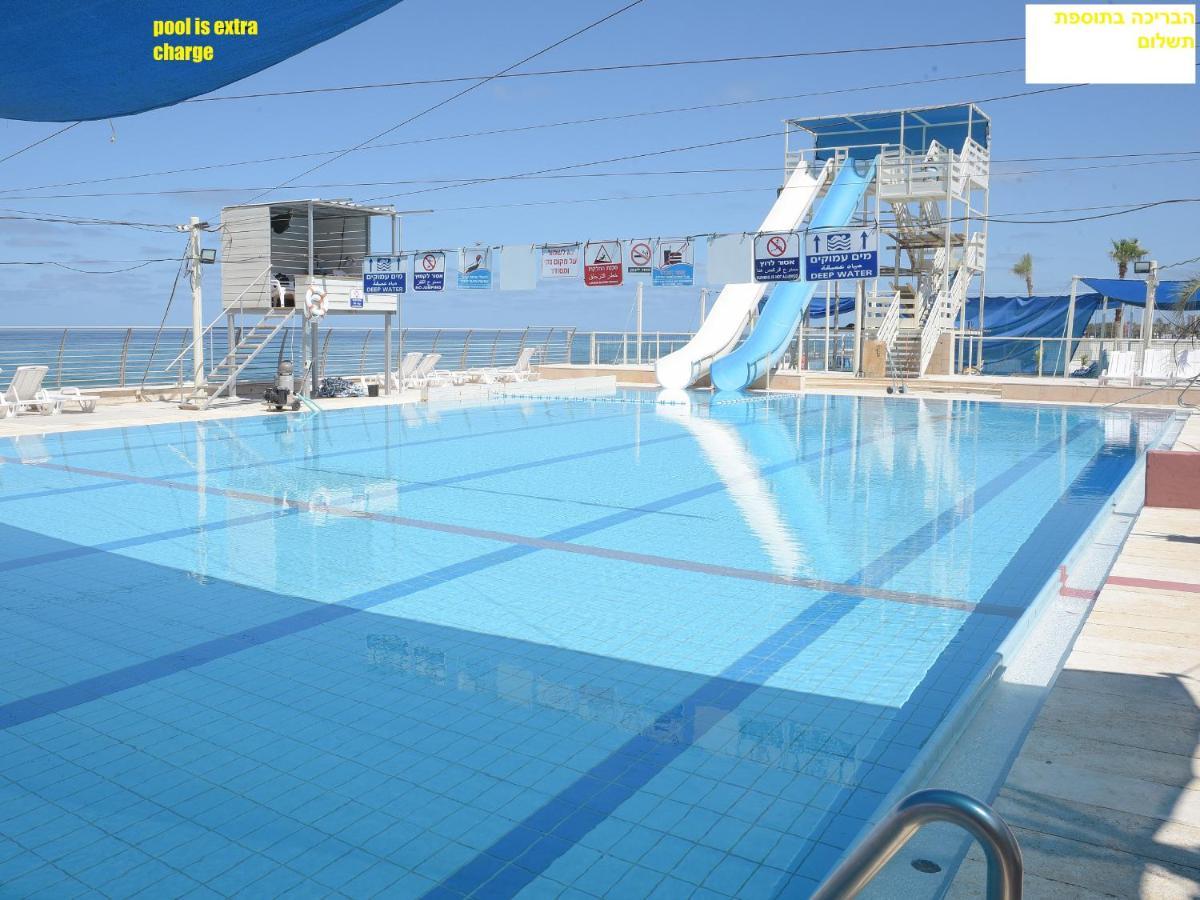 מגדל אלמוג חיפה - דירות "בלו ביץ'" על הים Exterior foto