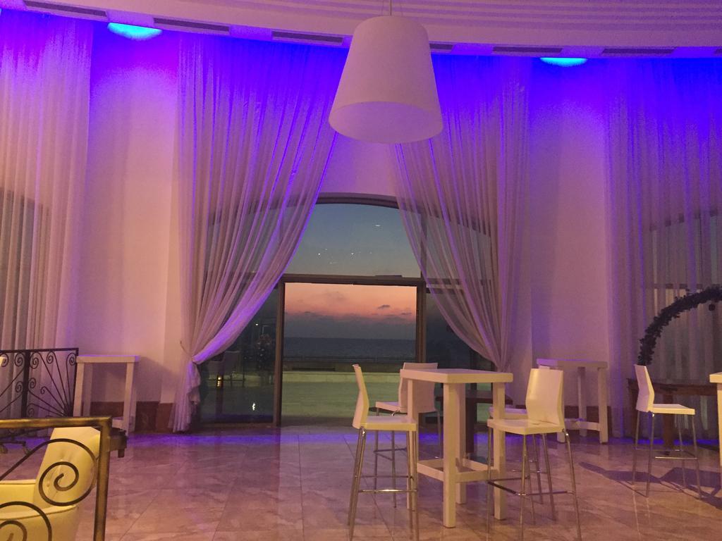 מגדל אלמוג חיפה - דירות "בלו ביץ'" על הים Exterior foto